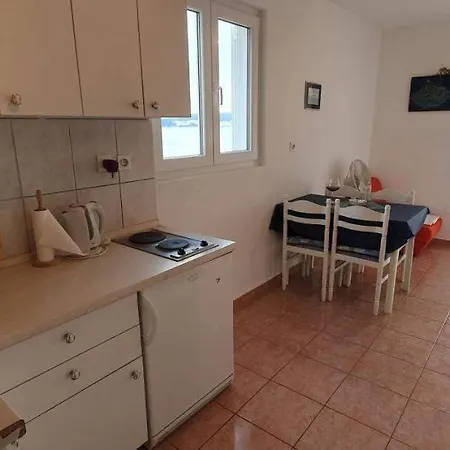 بيت ضيافة 205 Mata, 80m Vom Stanici